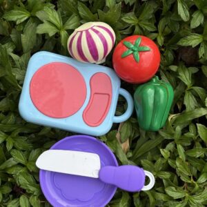 kids pretend play vegetable cutting toy set – kitchen role play toy with cutting board